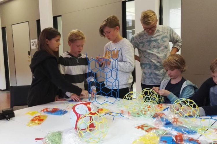 Az ÉlményMűhely 4Dframe műhelye, mint matematika-oktatási jó gyakorlat a finn médiában